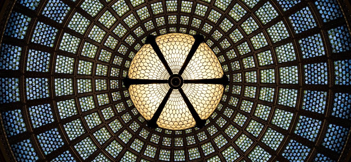 stained-glass-1589648_1920